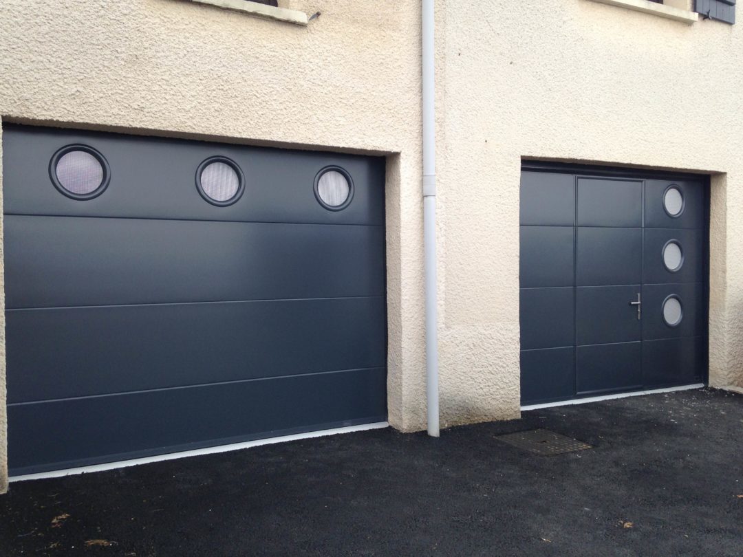 Portes de garage sectionnelles avec portillon intégré | stylverandas